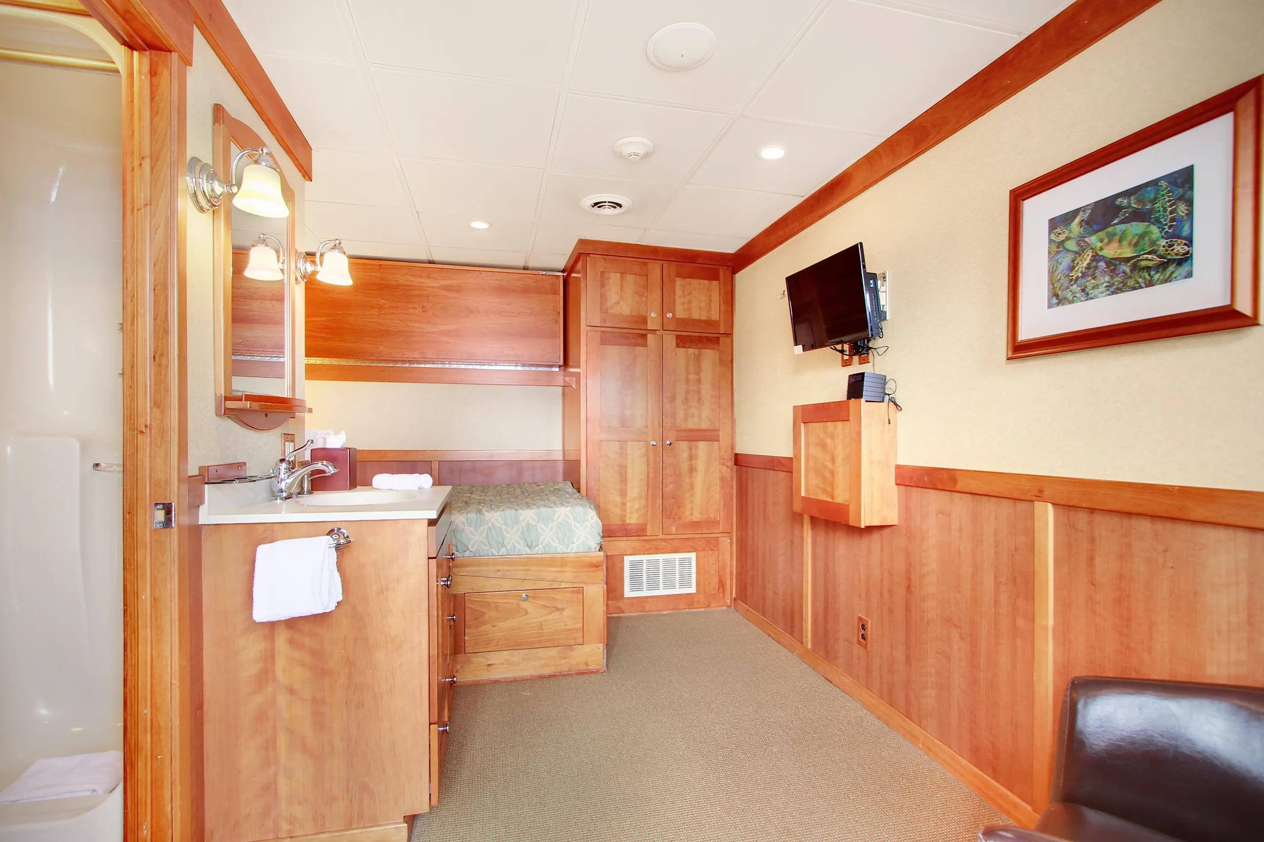 cabin-image