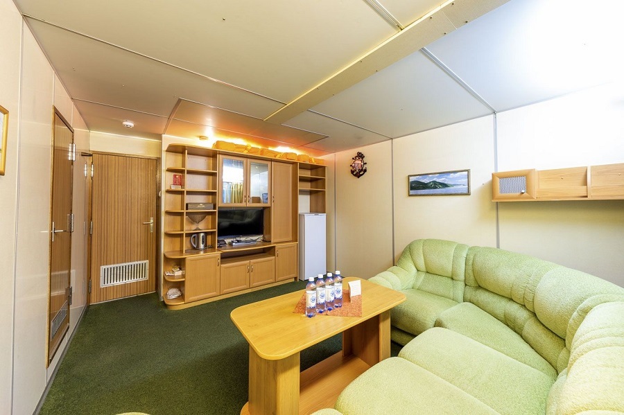 cabin-image