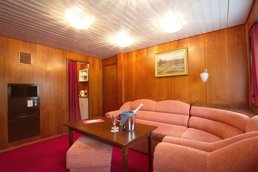 cabin-image